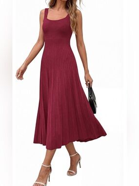 #53 Pretty Garden Sleeveless Ribbed Midi Dress - Wine
100%Viscose